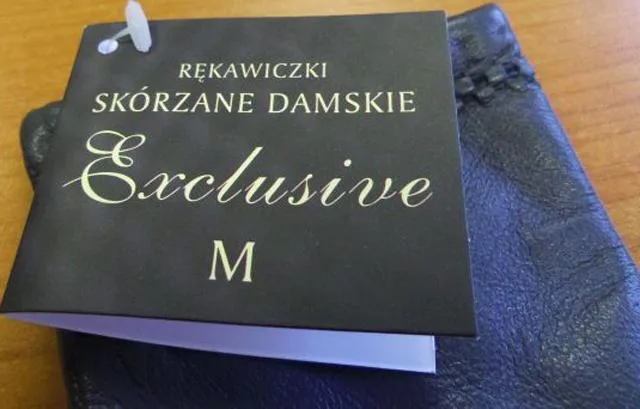 Guanti in pelle & #13; & #13; «Rekawiczki Skorzane Damskie (Leather gloves)» — foto 2 dell'alert A12/1829/12