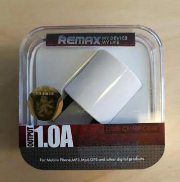 Caricabatterie USB «Remax» — foto 4 dell'alert A11/0041/18