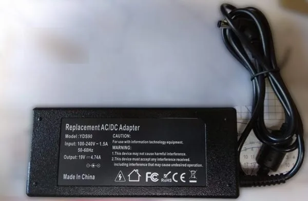 Adattatore di alimentazione «Replacement AC/DC Adapter» — foto 4 dell'alert A11/0001/19
