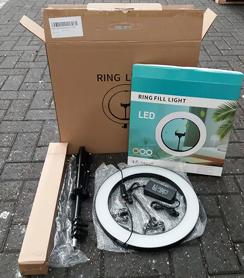 Luce a LED «Ring Fill Light LED» — foto 2 dell'alert A12/01634/20