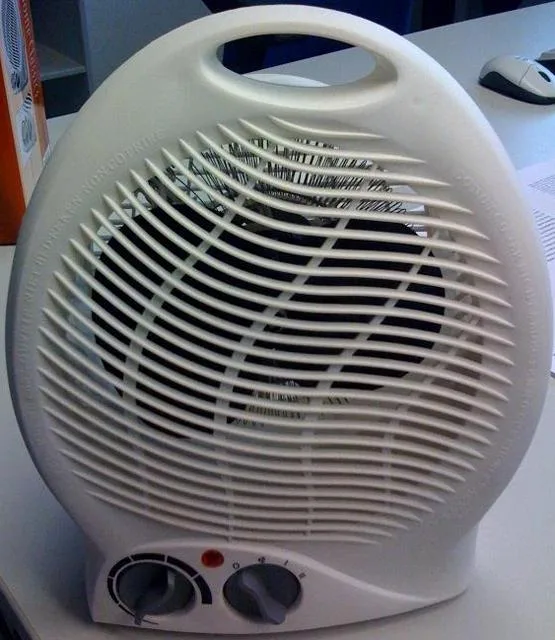 Riscaldamento elettrico del ventilatore – Ventilatore/2KW Heizlüfter — foto 2 dell'alert 0648/10