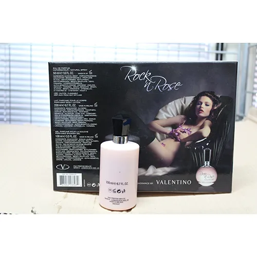 Set cosmetico «Rock'n Rose» — foto 2 dell'alert A12/03674/24