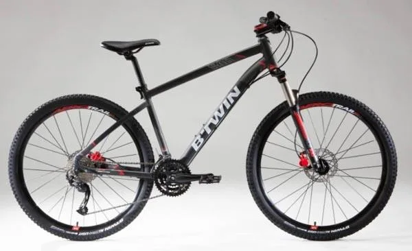 La bicicletta «Rockrider» (B'TWIN)