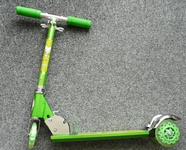 Scooter giocattolo «Rollerboard Scooter» — foto 4 dell'alert A12/0028/16