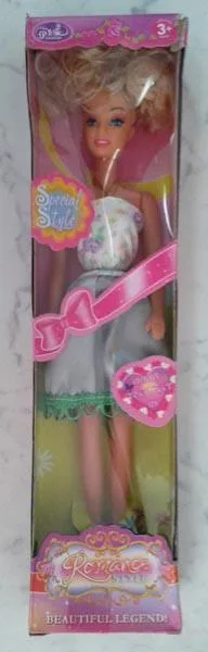 Bambola di plastica «Romance STYLE» (Yiduozi)