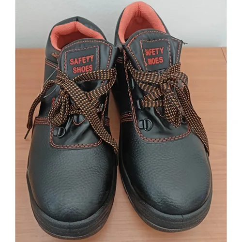 Scarpe di sicurezza «Safety Shoes» — foto 2 dell'alert SR/03630/25