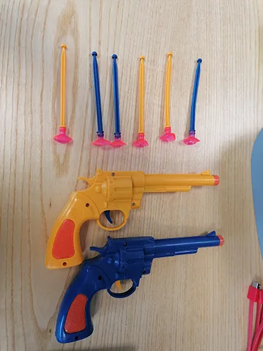Pistola giocattolo «Safety sucker soft egg gun, soft bullet» (LAARNT)