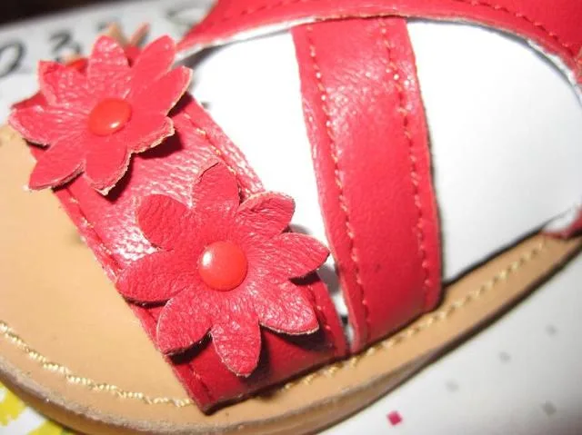 Scarpe da donna & #13; & #13; — foto 2 dell'alert 0653/12