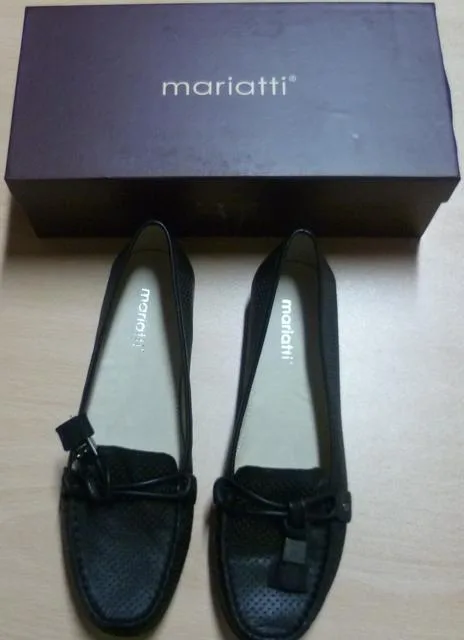 Scarpe da donna &amp; #13; &amp; #13; — foto 1 dell'alert 1013/11