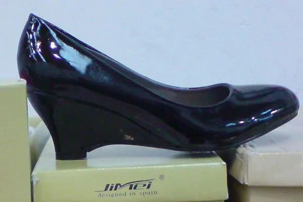Scarpe da donna — foto 1 dell'alert 0424/09