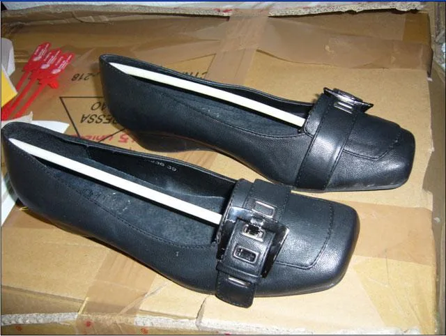 Scarpe da donna — foto 1 dell'alert 0839/09