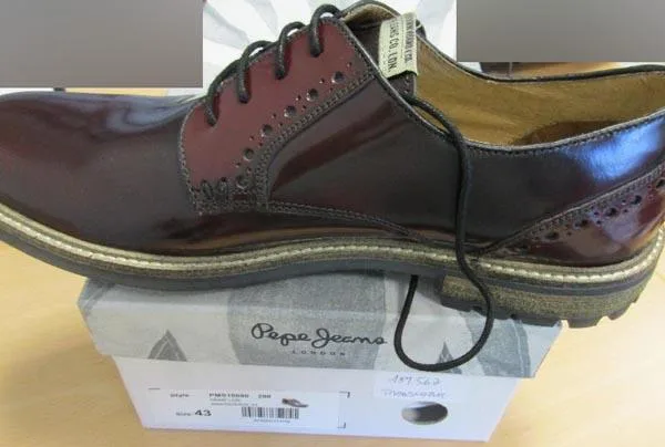 Scarpe da uomo — foto 2 dell'alert A12/1567/15