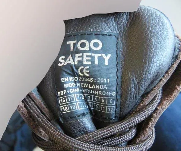 Scarpe di sicurezza — foto 2 dell'alert A12/0368/17