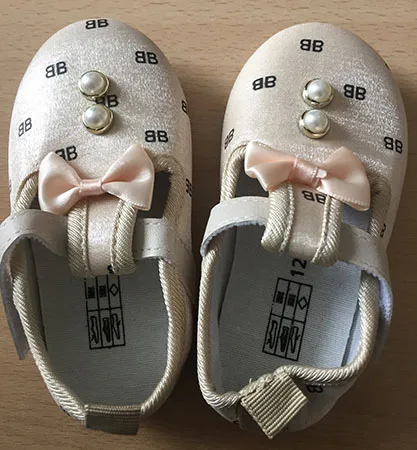 Scarpe per bambini — foto 3 dell'alert A12/00562/21