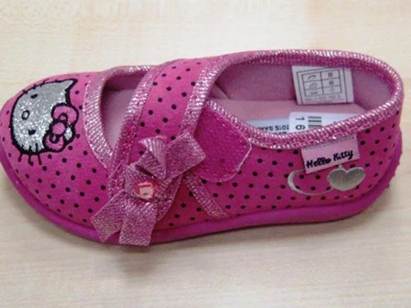 Scarpe per bambini — foto 2 dell'alert A12/1582/15