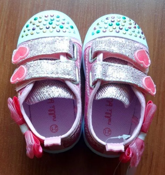 Scarpe per bambini — foto 3 dell'alert A12/1900/19