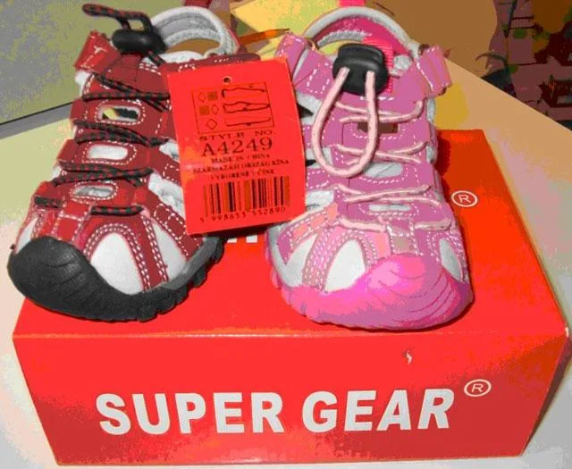 Scarpe per bambini — foto 2 dell'alert 1325/09