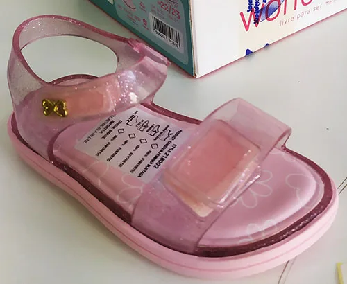 Scarpe per bambini (worldcolors)