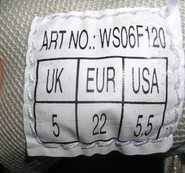 Scarpe per ragazze — foto 3 dell'alert A12/1155/16