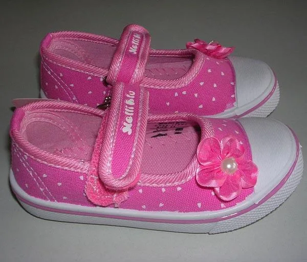 Scarpe per ragazze (Nelli Blu)