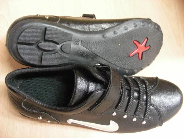 Scarpe sportive da donna — foto 1 dell'alert 0795/10
