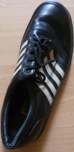 Scarpe sportive da uomo & #13; & #13; — foto 1 dell'alert 0933/11