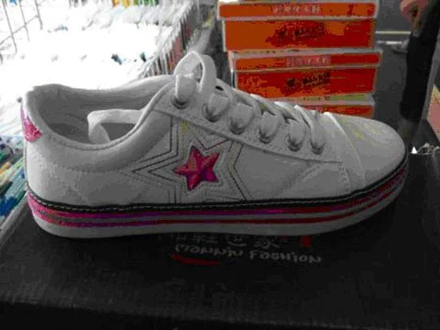 Scarpe sportive — foto 3 dell'alert 0062/10