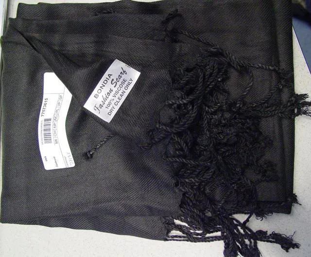 Sciarpa "Moda Sciarpa" & #13; & #13; — foto 1 dell'alert 0848/11