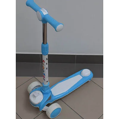 Scooter giocattolo
