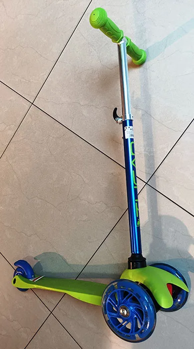 Scooter giocattolo (METEOR)