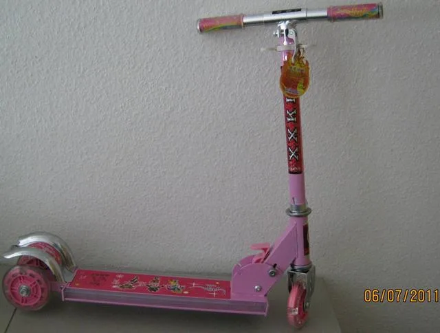 Scooter "Happy Time CCTV-7" &amp; #13; (HAO XIAOKPNGLON)