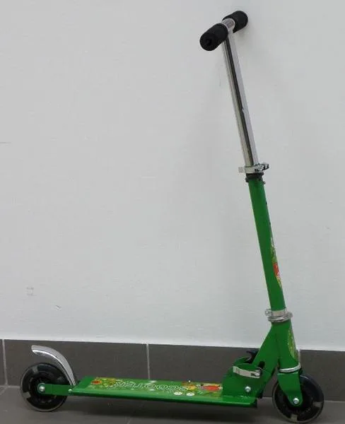Scooter giocattolo «SCOOTER» — foto 3 dell'alert A12/1456/18