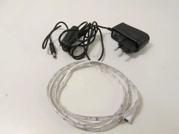 Luce della striscia del LED «Self-adhesive LED Strip Warm White» (HQ)