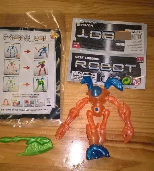 Robot di plastica «Self loading Robot» — foto 2 dell'alert A12/1502/16