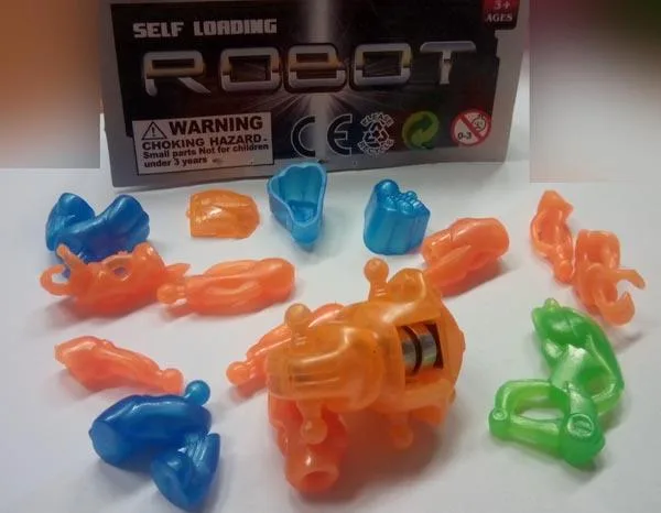 Robot di plastica «Self loading Robot» — foto 3 dell'alert A12/1502/16