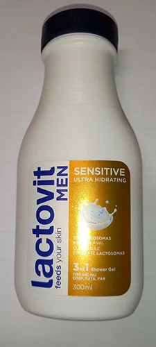 Gel doccia «Sensitive ultra hydrating 3 in 1 shower gel» (Lactovit men)