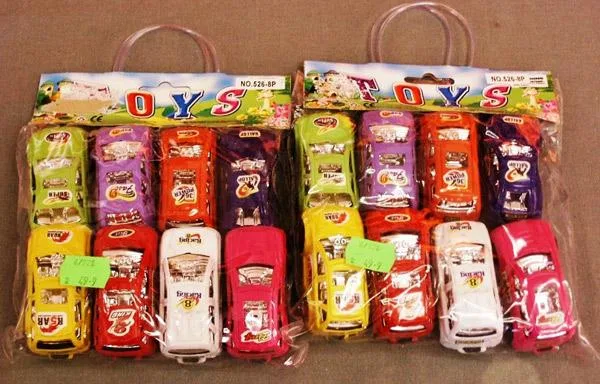 Serie di auto di plastica — foto 4 dell'alert 0817/08