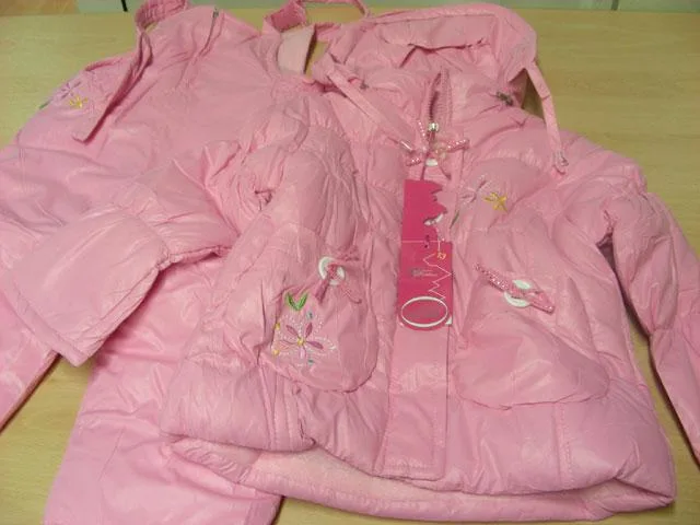 Set abbigliamento per ragazza – Giacca per ragazza e tute bavaglino — foto 2 dell'alert 0891/09
