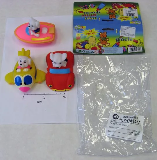 Set animali di plastica – I miei primi giochi. (CiGiochi C B A.)