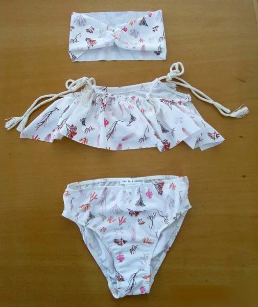 Set bikini per ragazze (Two in a castle)