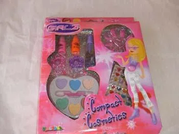 Set cosmetici per bambini — foto 3 dell'alert 0571/08
