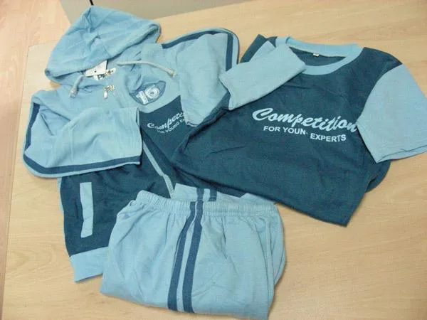 Set di abbigliamento per bambini composto da tre parti — foto 2 dell'alert 1257/08