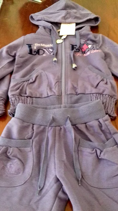 Set di abbigliamento per bambini (Happy Tree)
