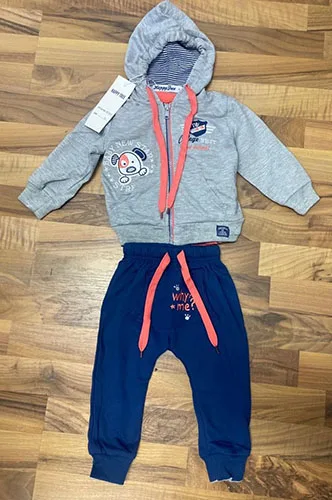 Set di abbigliamento per bambini — foto 3 dell'alert A12/01548/22