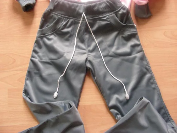 Set di abbigliamento per bambini — foto 2 dell'alert 0718/09