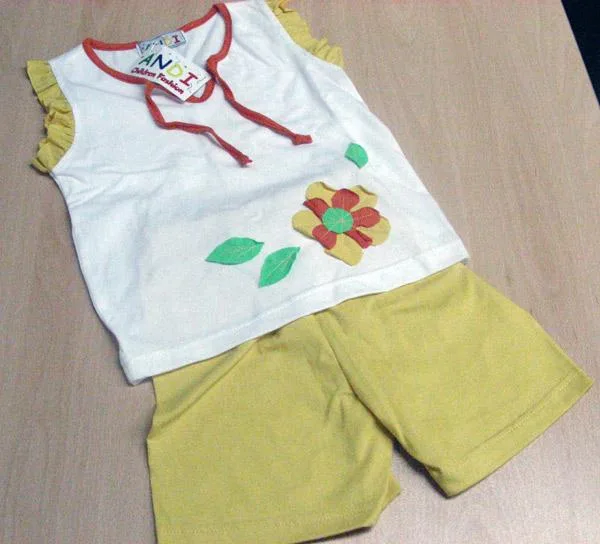 Set di abbigliamento per bambini – Moda per bambini (ANDI)