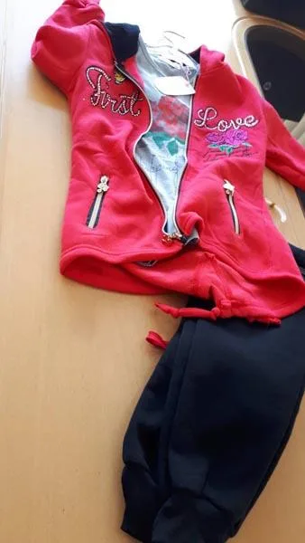 Set di abbigliamento per ragazze (CHILD FACE)