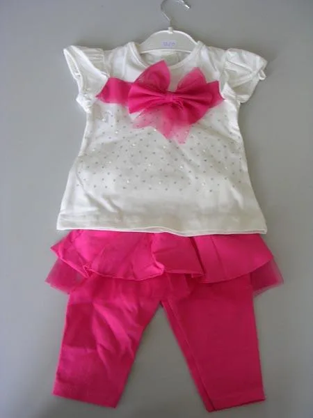 Set di abbigliamento per ragazze (Salincak)
