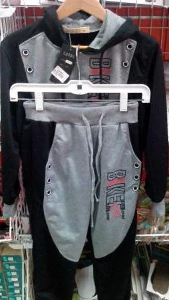 Set di abbigliamento per ragazzi — foto 3 dell'alert A12/1678/15