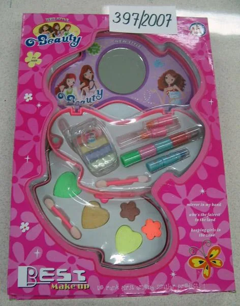Set di bellezza. (NEW STYLE BEAUTY/BEST MAKE UP)
